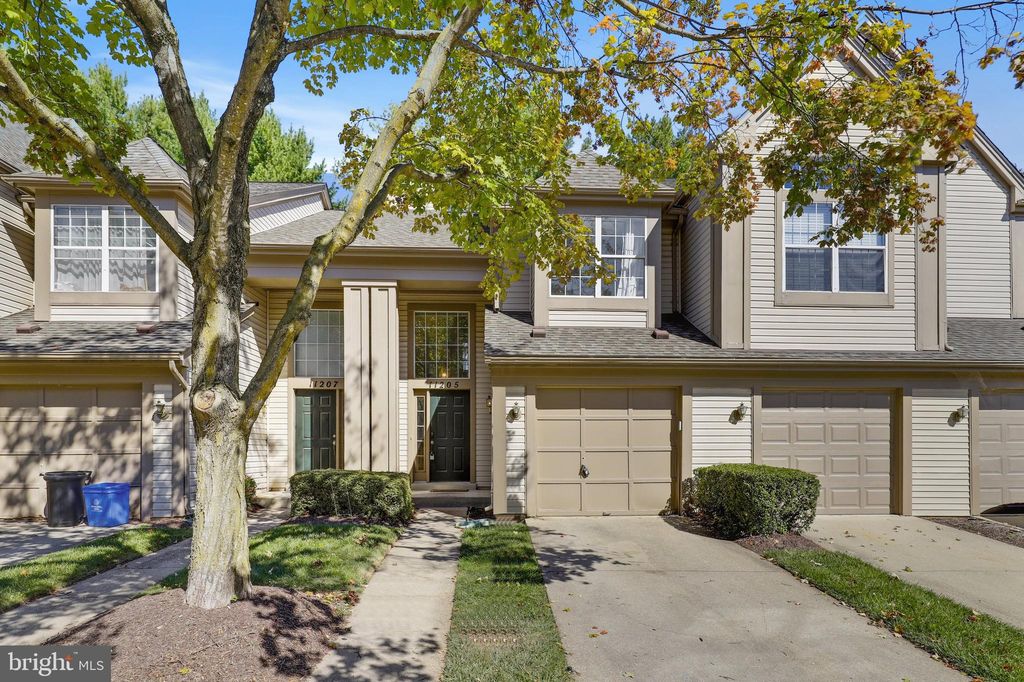 11205 Dunstable Way #153, Germantown, MD 20876
