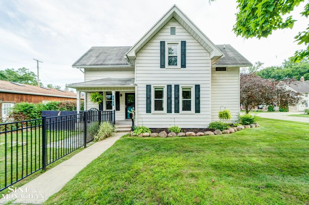 1015 Cass St, Saint Clair, MI 48079 Trulia