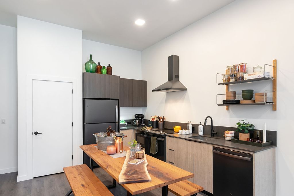 144 Addison St, Boston, MA 02128