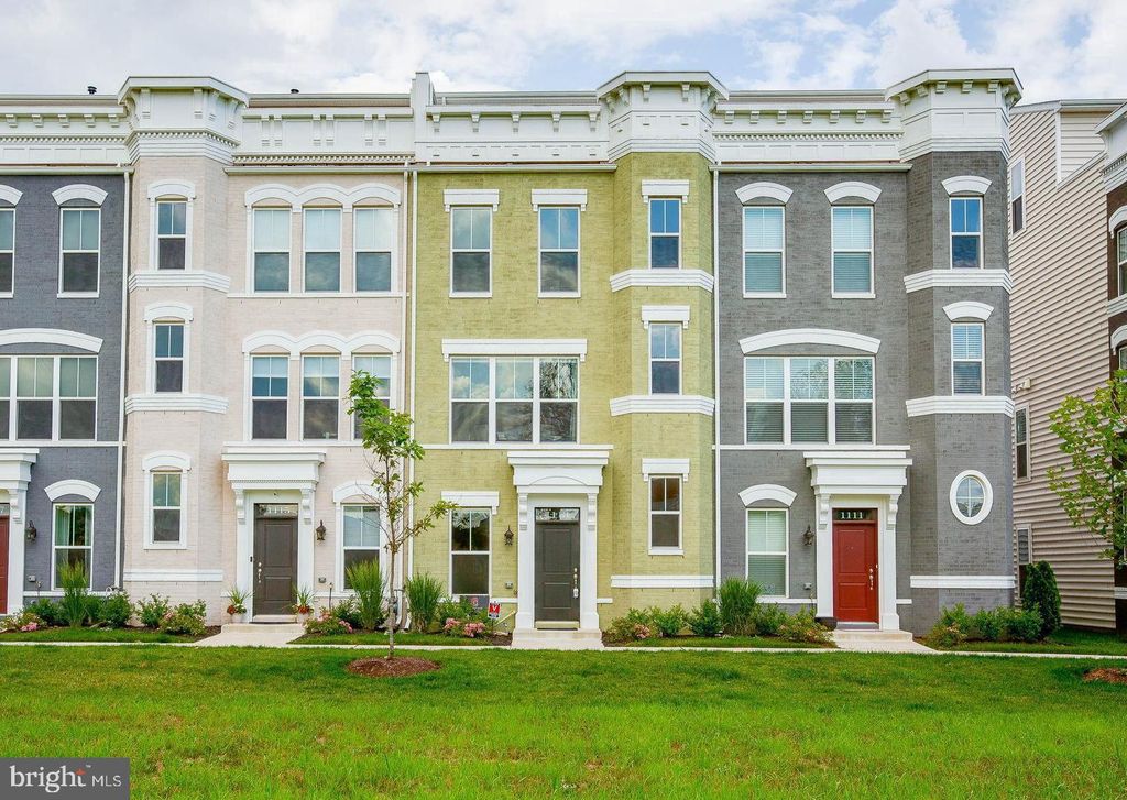 1113 Holden Rd, Frederick, MD 21701