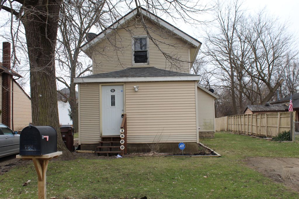 1809 Lewis St, Jackson, MI 49203