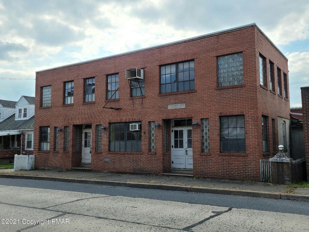 326 Washington St, Walnutport, PA 18088