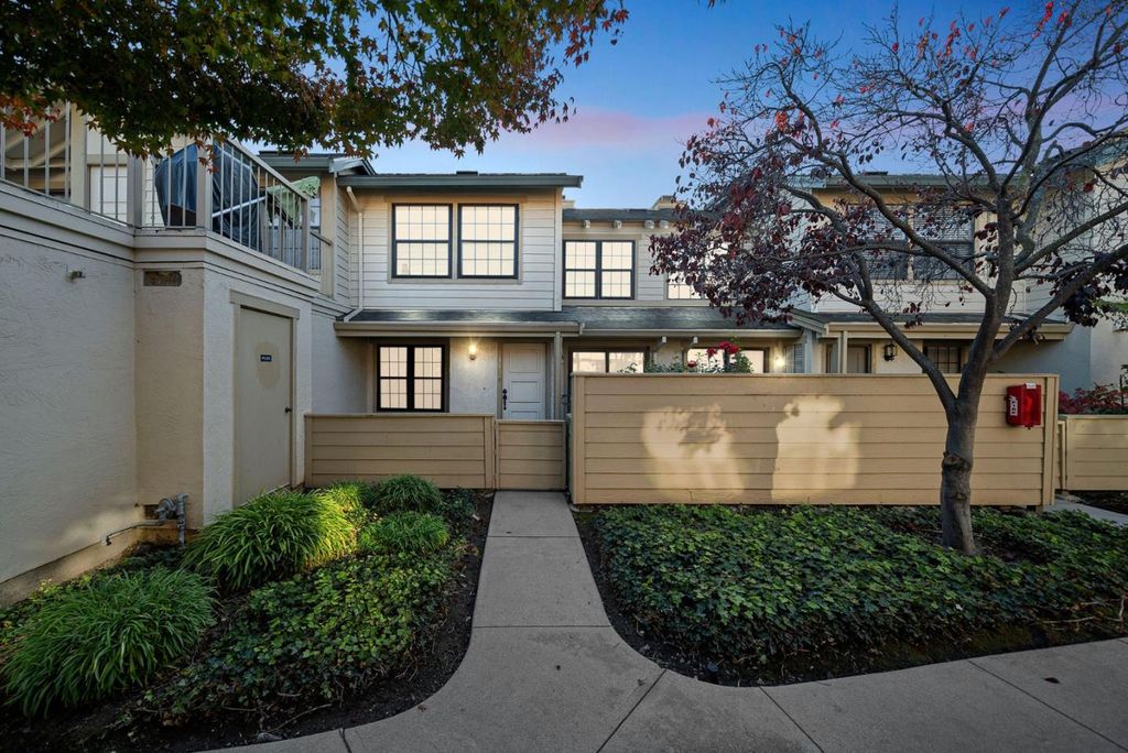 1704 Vista Del Sol, San Mateo, CA 94404