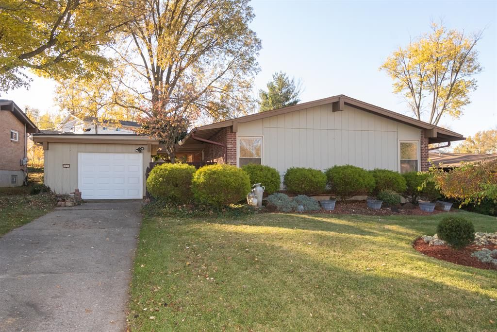 8383 Northport Dr, Cincinnati, OH 45255 3 Bed, 3 Bath SingleFamily