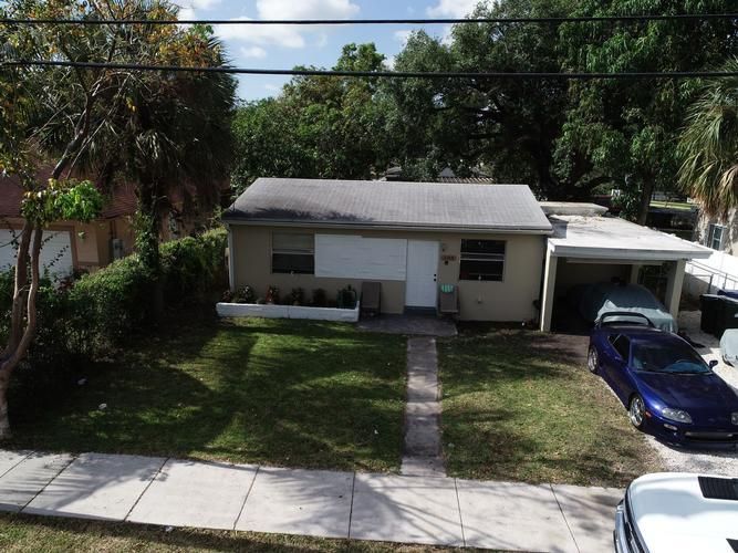 2218 NW 5th St, Fort Lauderdale, FL 33311