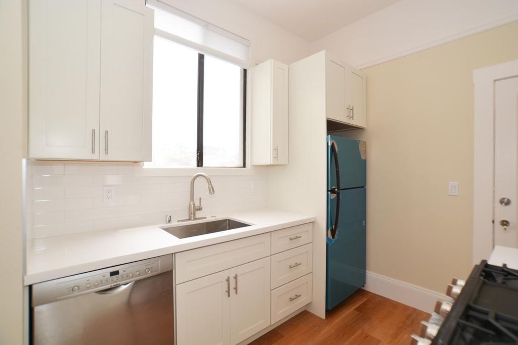 3838 Geary Blvd #8, San Francisco, CA 94118