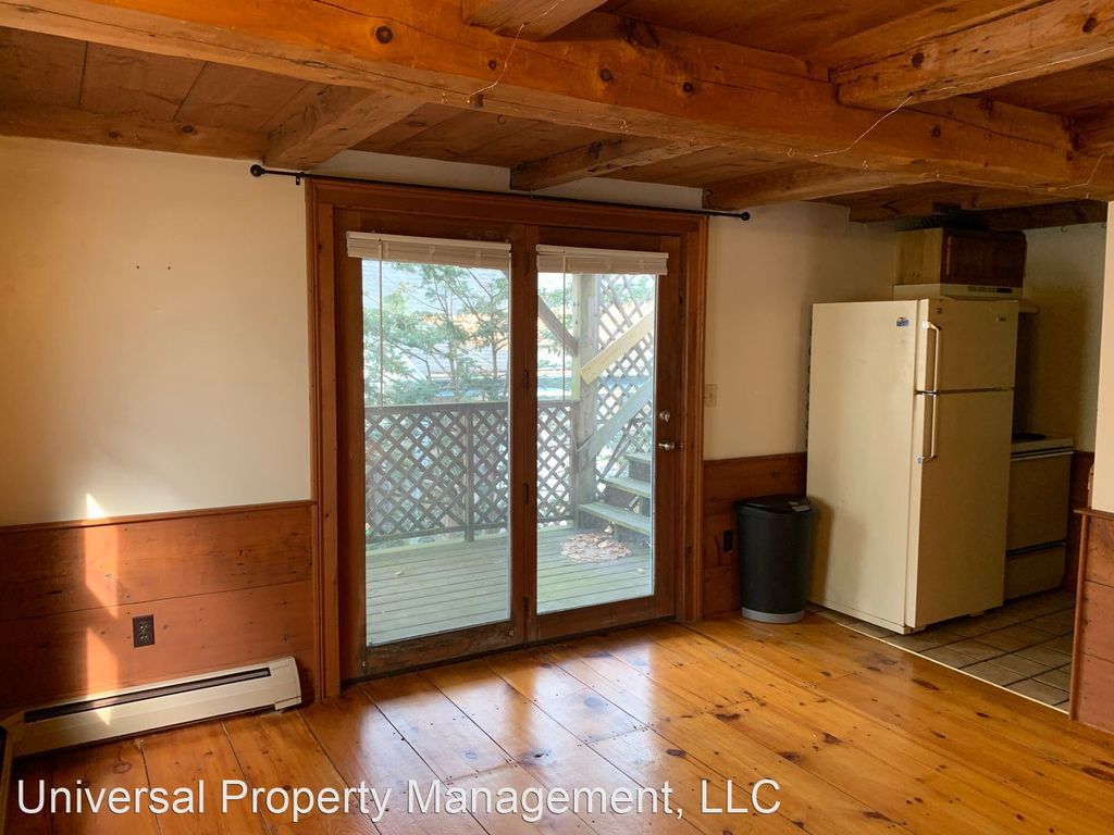 17 First St #3, Dover, NH 03820