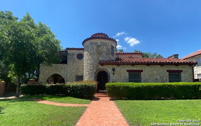 210 Mary Louise Dr, San Antonio, TX 78201