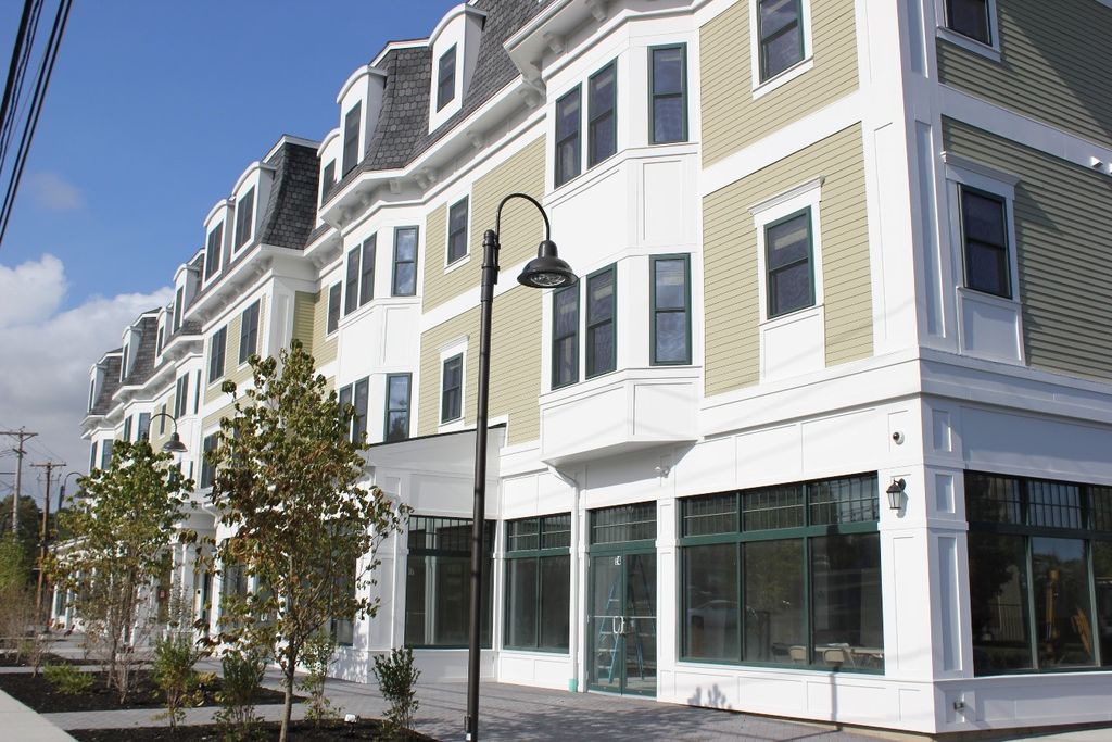 28 Goodhue St #313, Salem, MA 01970