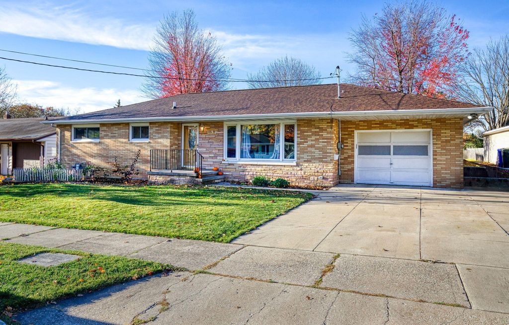 131 Washington St, Kaukauna, WI 54130 - See Est. Value, Schools &amp; More