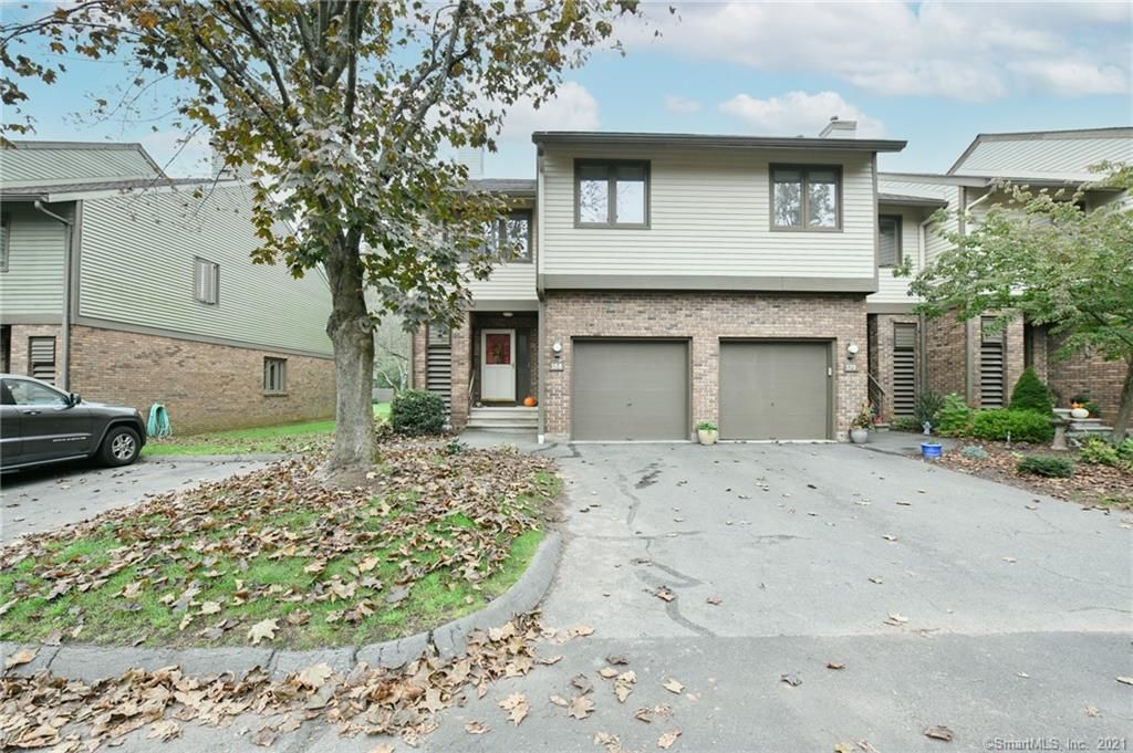 168 Hunters Ln #168, Newington, CT 06111