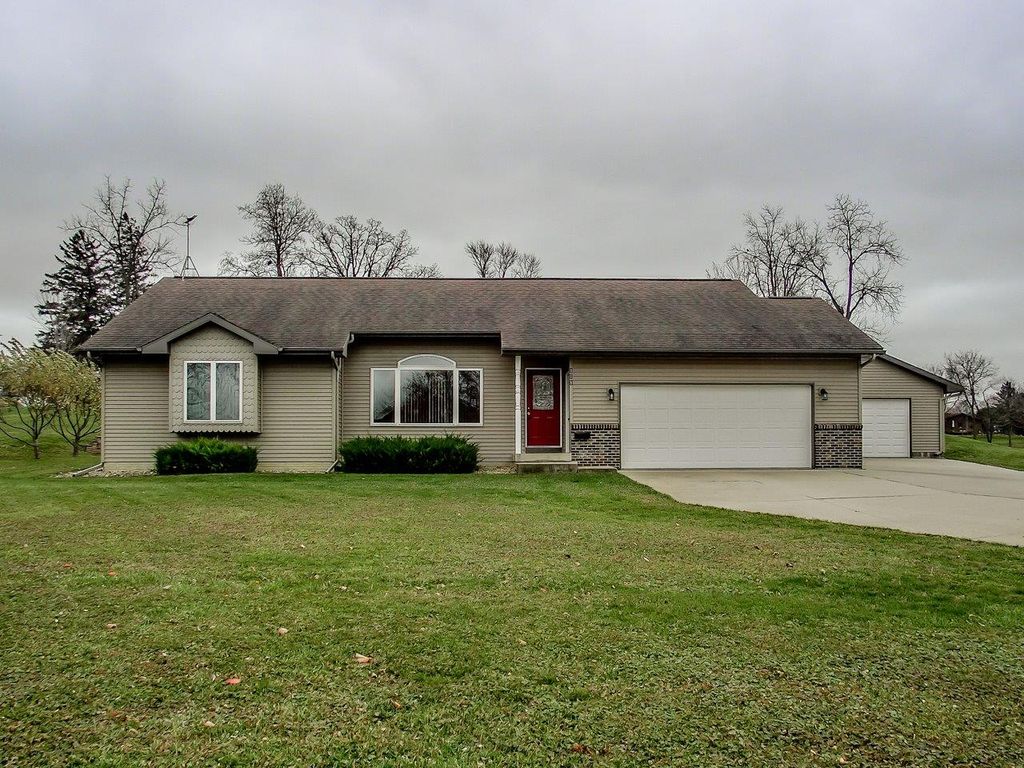 118 W Johnston St, Gladbrook, IA 50635 Trulia