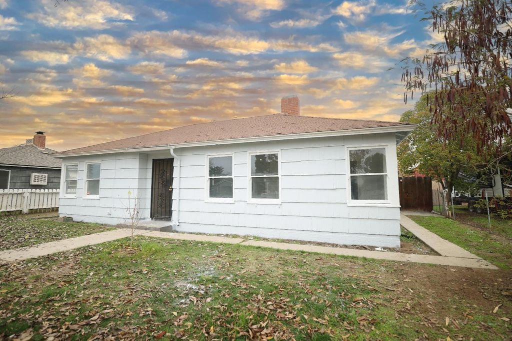 524 J St, Sanger, CA 93657 Trulia