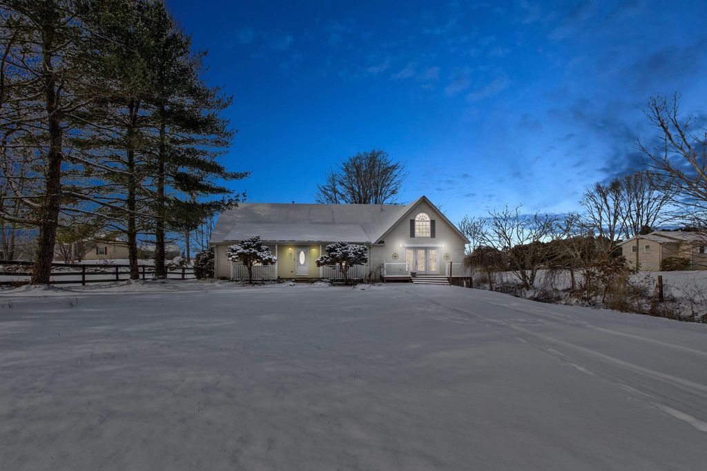 104 Four Winds Estates Dr, Mount Sterling, KY 40353 MLS 24001082