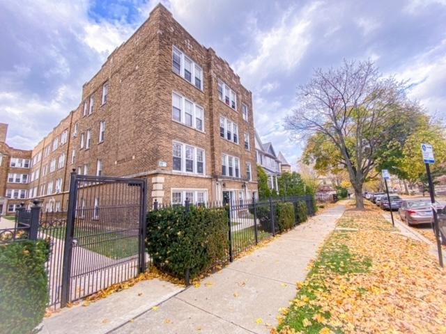 4424 N Seeley Ave, Chicago, IL 60625