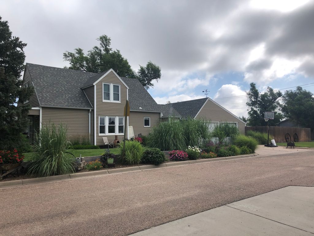 110 S Aztec St, Montezuma, KS 67867 Trulia