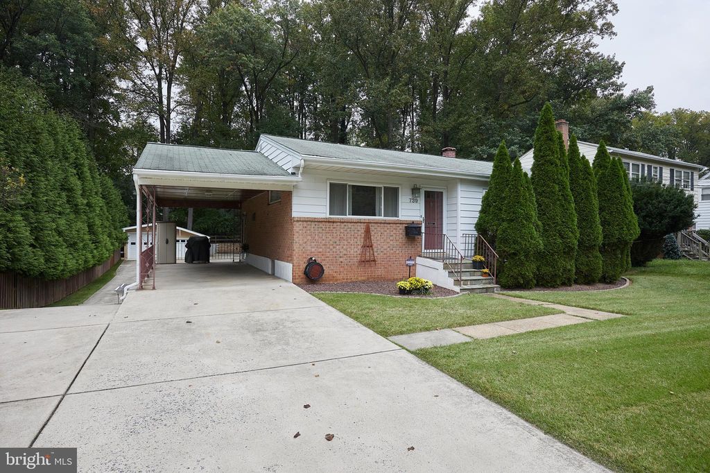 739 Anderson Ave, Rockville, MD 20850