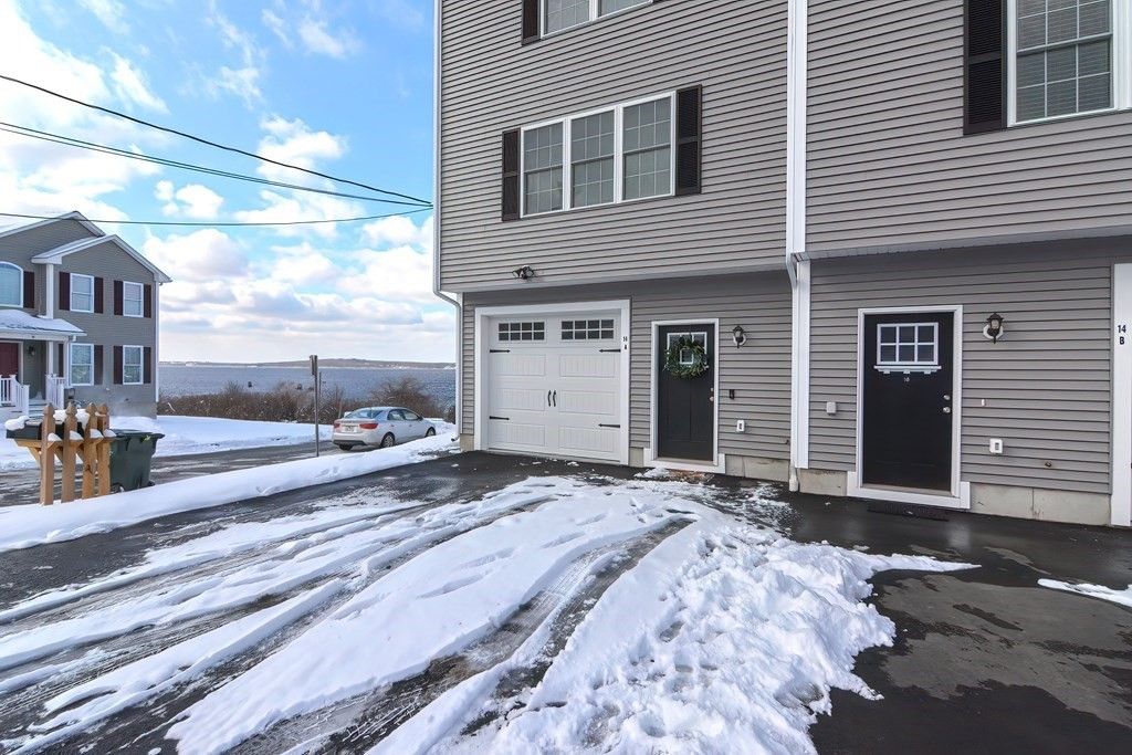 14 Riverview St #A, Fall River, MA 02724