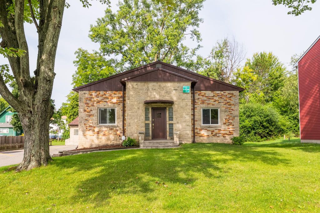 311 & 313 Stoddard Ave, East Lansing, MI 48823