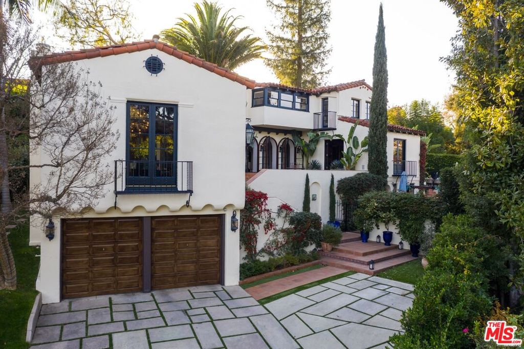 5112 Ambrose Ave, Los Angeles, CA 90027