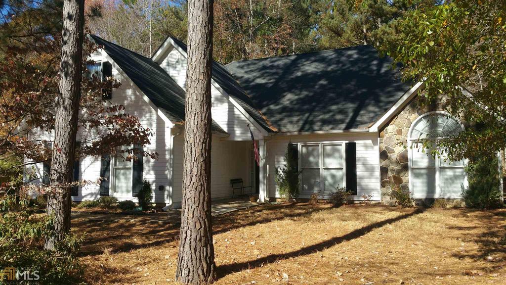 129 Wakefield Dr, Newnan, GA 30265