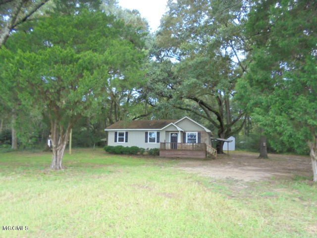 139 Gristmill Rd, Lucedale, MS 39452
