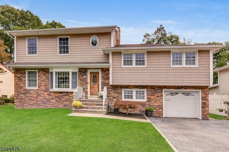 128 BELL AVE, Saddle Brook Twp., NJ 076635147 Trulia