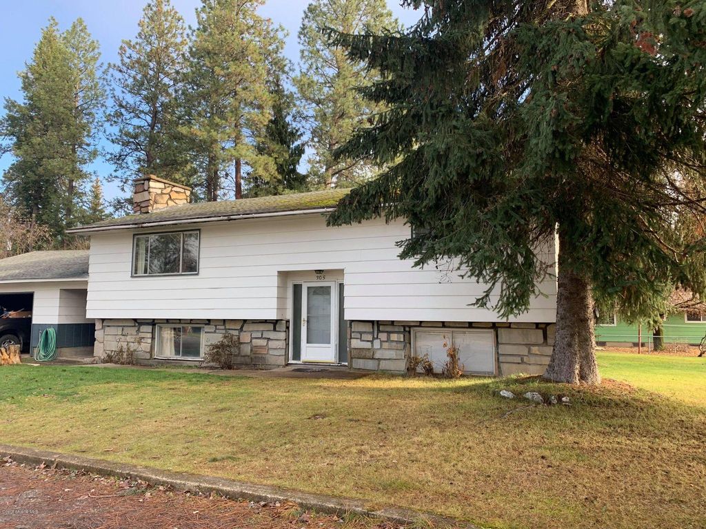 305 Sunset Dr, Pinehurst, ID 4 Bed, 2 Bath SingleFamily Home 10 Photos Trulia