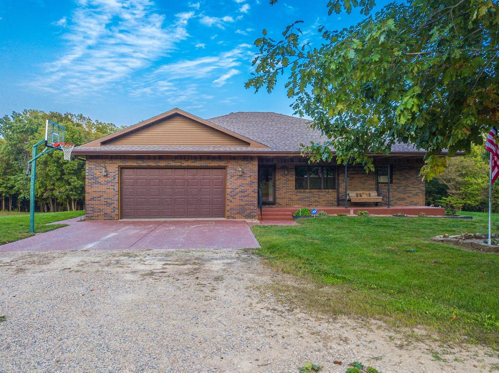 4752 US 59 Hwy, Oskaloosa, KS 66066 Trulia