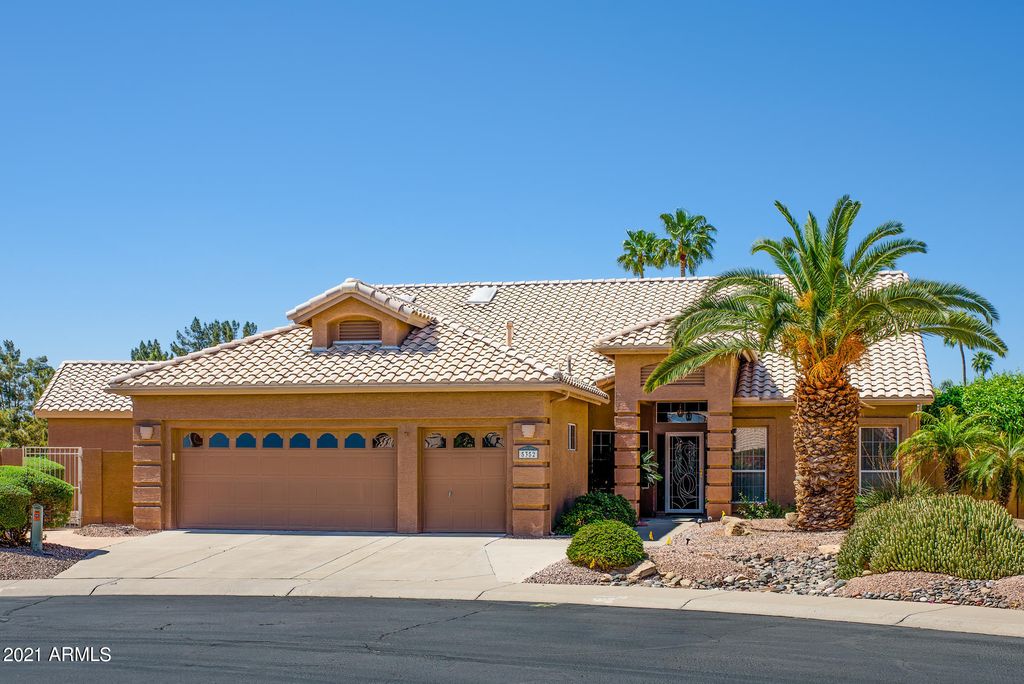 5352 S Amberwood Dr, Chandler, AZ 85248