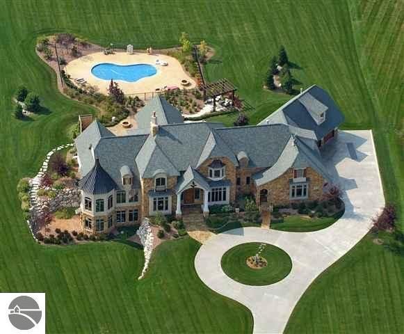 7799 Underwood Rdg, Traverse City, MI 49686