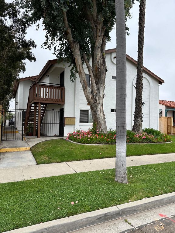 4638 Kensington Dr #5, San Diego, CA 92116