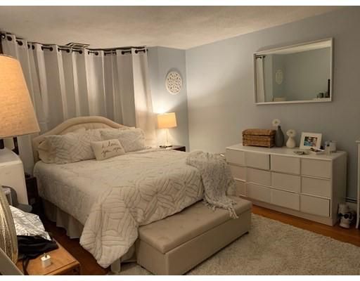 476 E 7th St #1, Boston, MA 02127