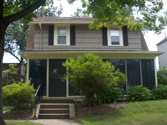 1306 22nd St NE, Canton, OH 44714