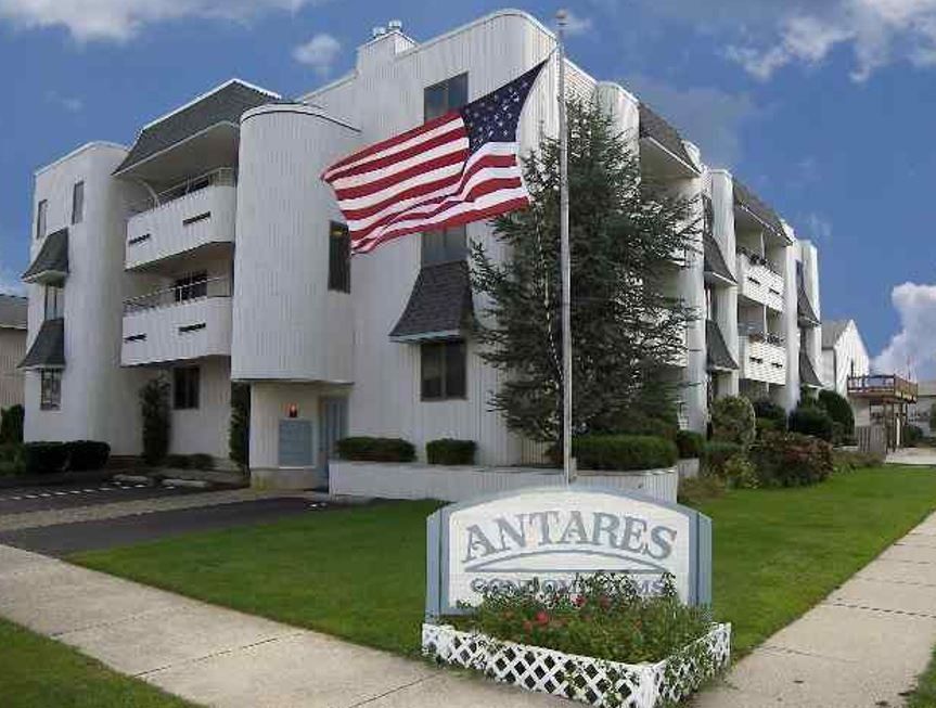 7901 Ocean Dr #1, Avalon, NJ 08202