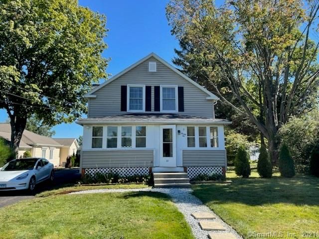 22 Highcrest Rd, Wethersfield, CT 06109