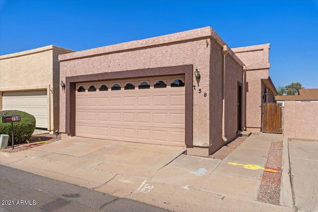 758 E Pepper Dr, Casa Grande, AZ 85122