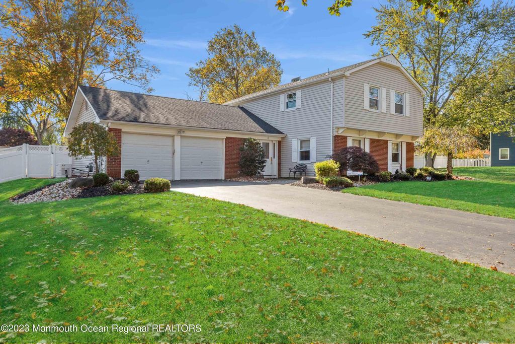 4 Fairview Road, Marlboro, NJ 07746 See Est. Value, Schools & More