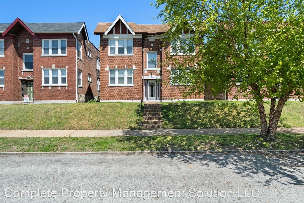 3215 Halliday Ave #2W-2-2W, Saint Louis, MO 63118