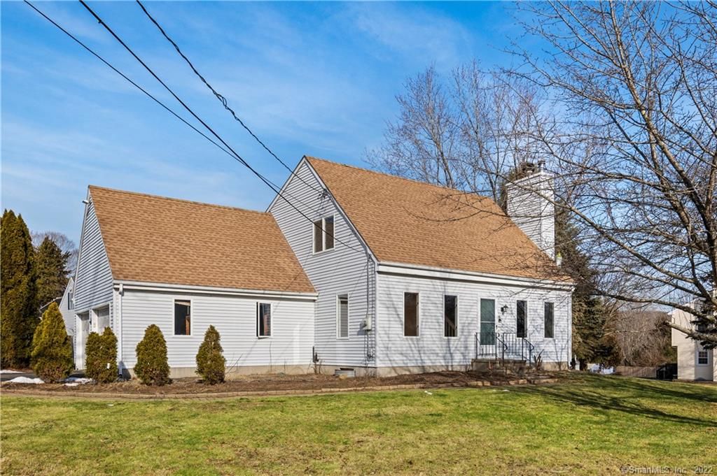 44 Castle View Dr, Chester, CT 06412