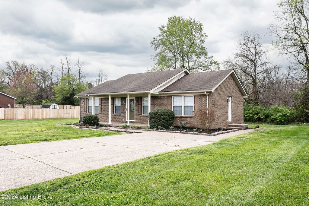 147 Caldwell Ave, Bardstown, KY 40004