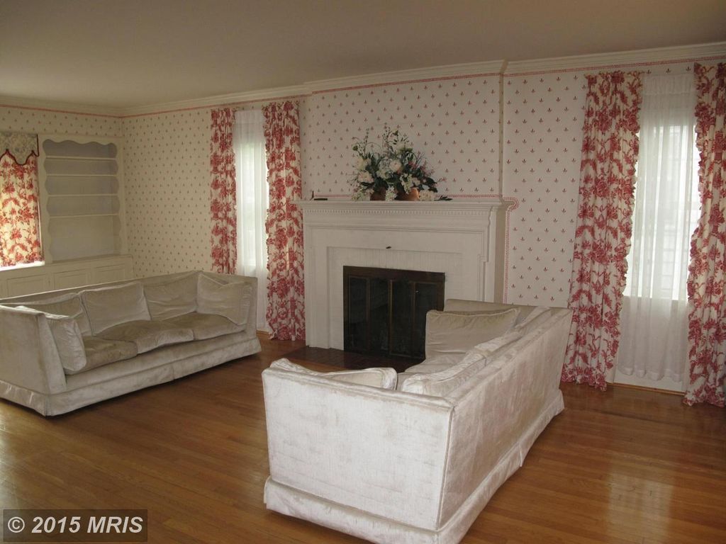 18925 Orchard Terrace Rd, Hagerstown, MD 3 Bed, 2 Bath SingleFamily