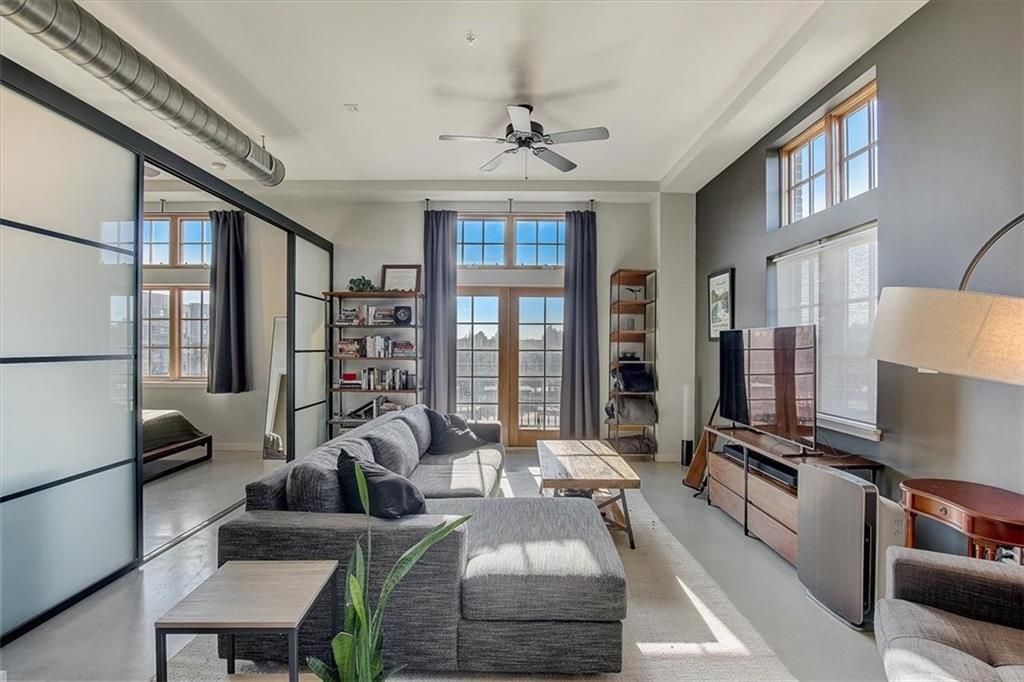 2235 E 6th St #304, Austin, TX 78702
