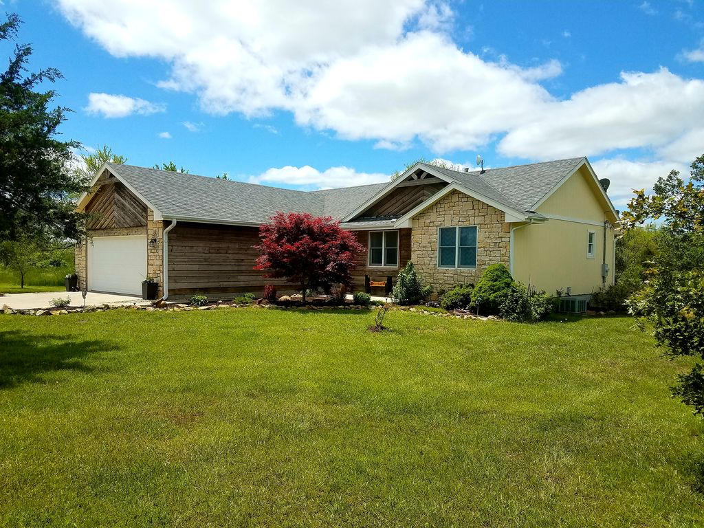 8805 NW Topeka Blvd, Topeka, KS 66617 Trulia