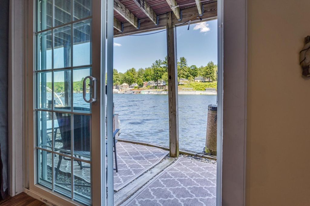 18 Mount Major Hwy #2, Alton Bay, NH 03810