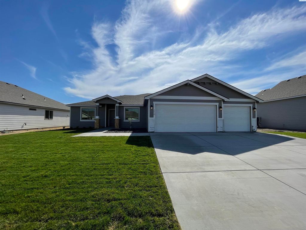 1519 Willow Way, Benton City, WA 99320