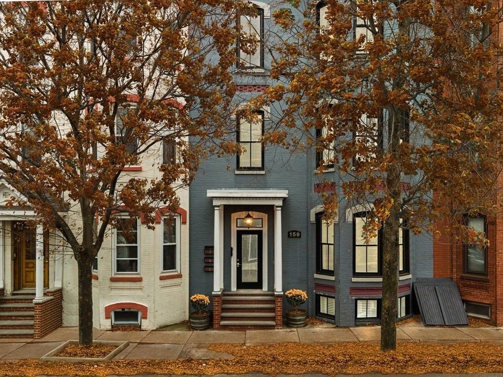 159 W 3rd St #1, South Boston, MA 02127