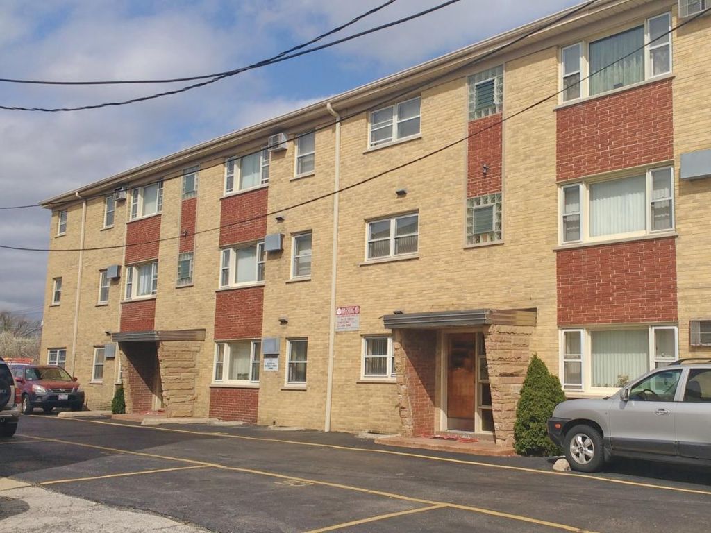 7148 16th St, Berwyn, IL 60402