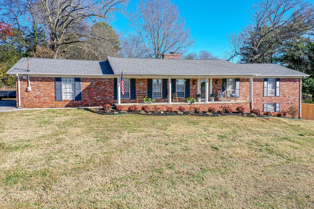 1402 Hillvale Rd, Louisville, TN 37777 | Trulia