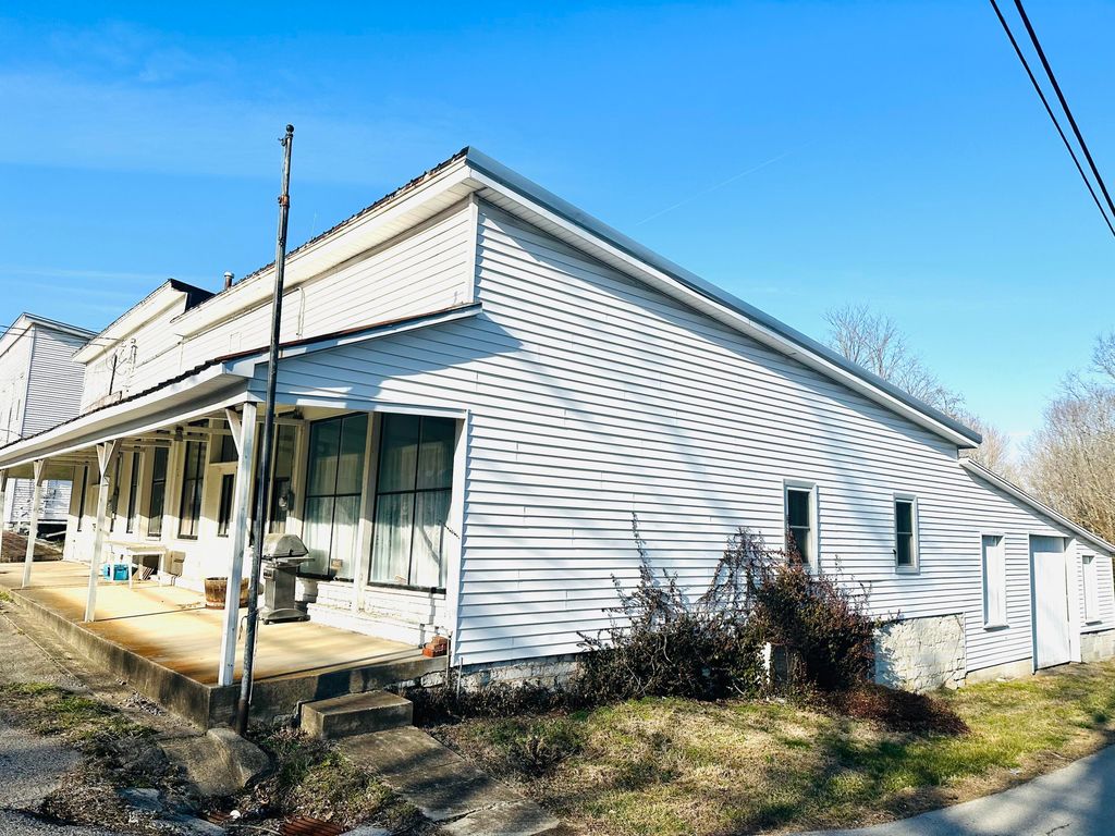 391 Main St, Salvisa, KY 40372 MLS 24003546 Trulia